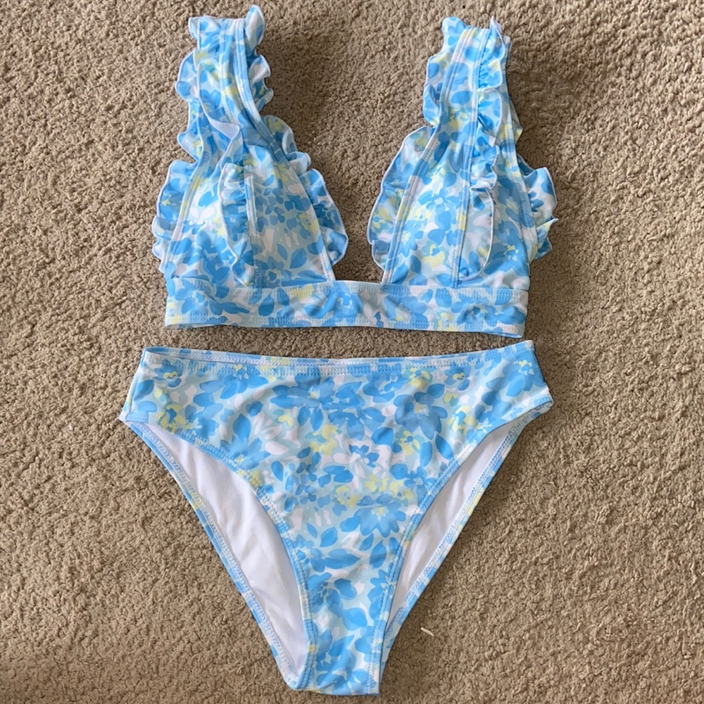 Floral Highwaisted Bikini Set